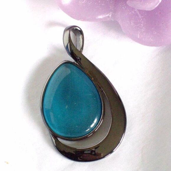 Lia Sophia Pendant Necklace, Cat's Eye,16-19", NWOT - Picture 5 of 11